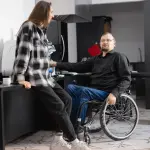 Carrozzine pieghevoli: gli ausili comodi e funzionali per disabili e anziani